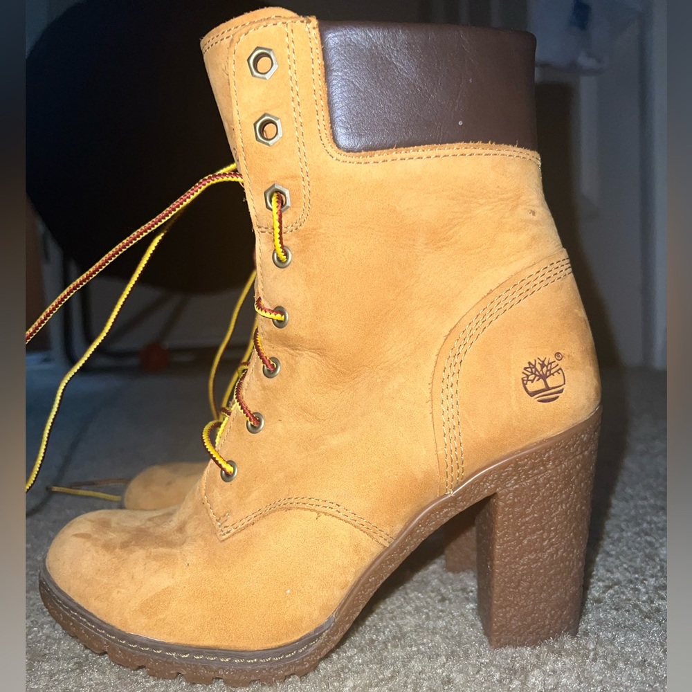 Timberland lace up booties size 6
